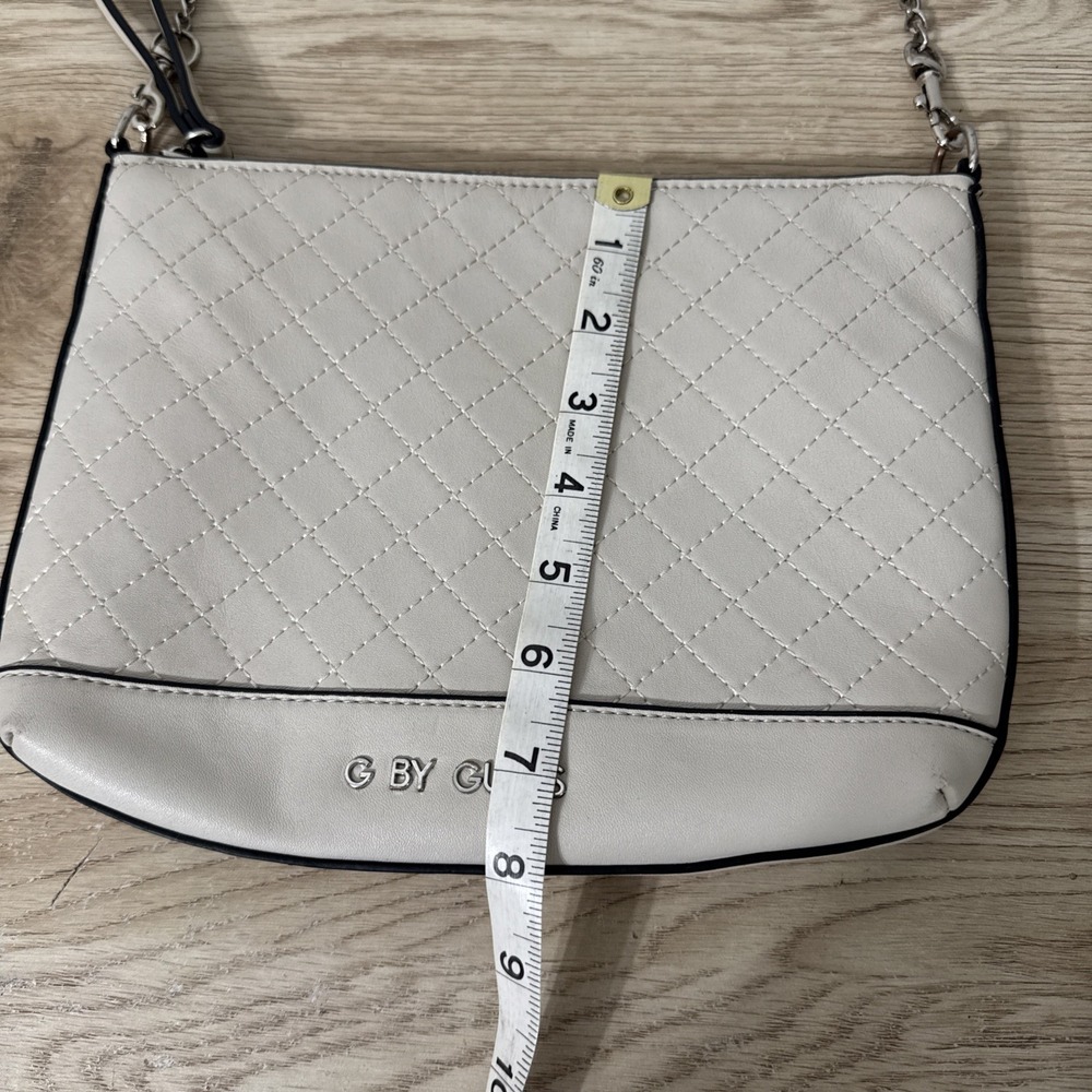 G By Guess Beige with Black Trim Crossbody Purse Beige‎ Satchel Chain Strap - Picture 12 of 13